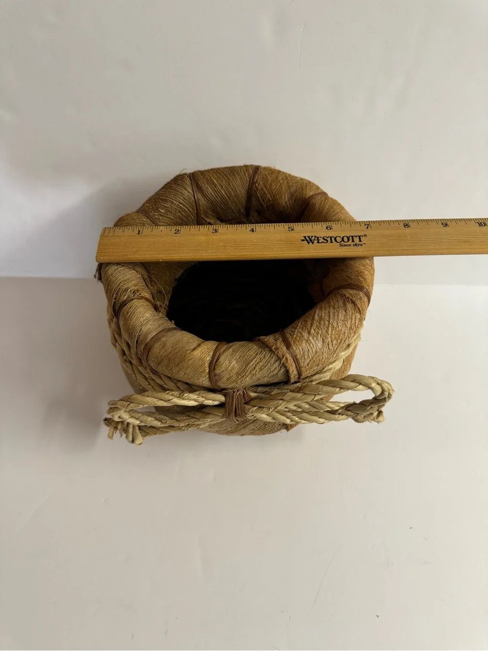 Vintage Rustic Primitive Handcrafted Natural Fiber Plant Basket - Tan